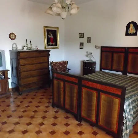 Nena Ferienhaus Diso